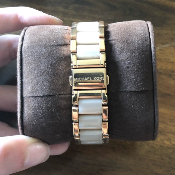 Parker Rose Gold-Tone Blush Acetate Watch - Picture 2 of 8